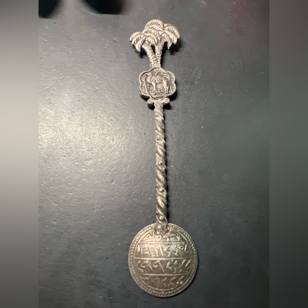 Vintage Collectors Souvenir Camel & Palm Tree Spoon purchased in Saudi Arabia 🇸🇦 - Picture 2 of 7